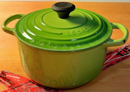2.5 Quart Green Le Crueset Dutch Oven