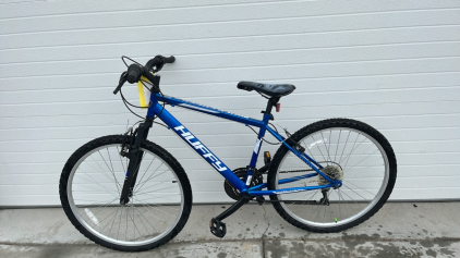 Blue Huffy Mountain Bike 26&rdquo;