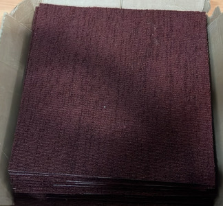 (11) Tandus Centiva 18&rdquo;x18&rdquo; Red Carpet Tile