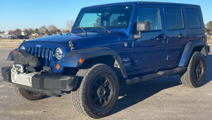 2009 JEEP WRANGLER UNLIMITED - 4X4!