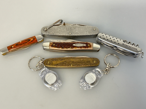Winchester Pocket Knives and (2) Blue Lights