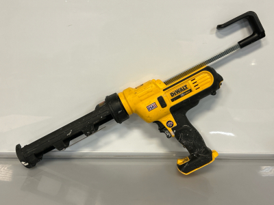 Dewalt Adhesive Gun
