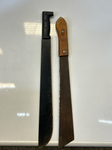 (2) Machetes