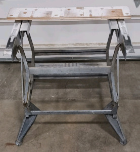 (1) Black & Decker Workmate Folding Workbench - Adjustable Clamping Top