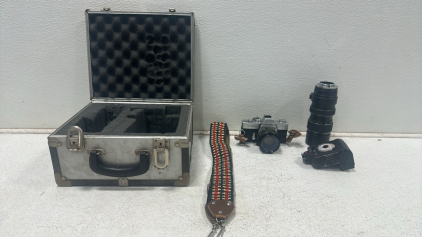 Minolta SR-T-201 35mm Film Camera with 50mm Lens, and JCPenney 80-200mm Zoom Lens, Minolta Auto 32 Strobe, Aluminum Camera Box