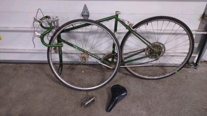 27" Vintage Schwinn Varsity (Green) Bike