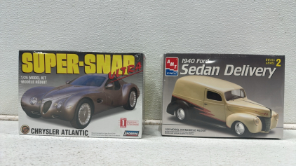 (1) Vintage Lindberg Super Snap Ultra Chrysler Atlantic 1/25 Buildable Model Kit, (1) Vintage AMT 1940 Ford Sedan Delivery 1/25 Buildable Model Kit