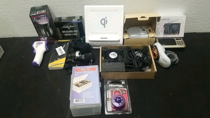 Assorted Electronic Items! Fans, Lights, Radios and more!