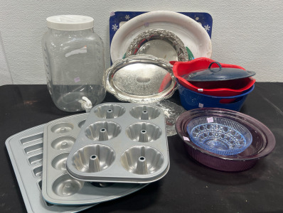Assorted Kitchenware- Plastic Drink Dispenser, Platters, Baking Trays and more!