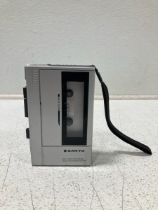 Vintage Sanyo Cassette Player/Recorder