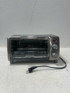 (1) Black & Decker Toaster Oven- Working- Good Condition