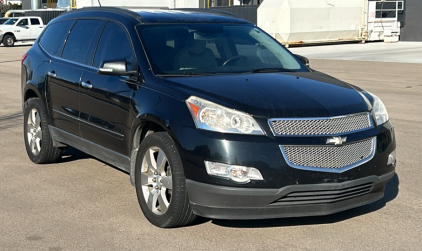 2012 CHEVROLET TRAVERSE - 3RD ROW SEATING!
