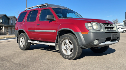2002 NISSAN XTERRA - 4X4!