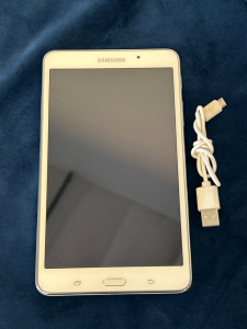 Samsung Galaxy Tab 4 With Charging Cable