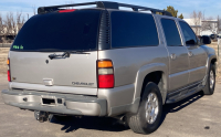 2004 CHEVROLET SUBURBAN - 4X4! - 6