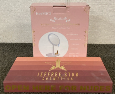 Jeffree Star Cosmetics & Motion Sensor Light Mirror
