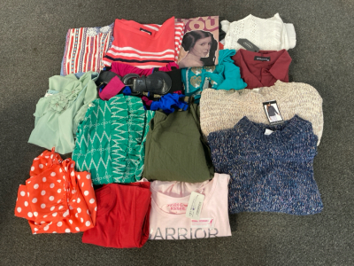Assorted Women&rsquo;s Clothing - Various Sizes