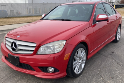 2008 MERCEDES C300 - AWD - LEATHER HEATED SEATS