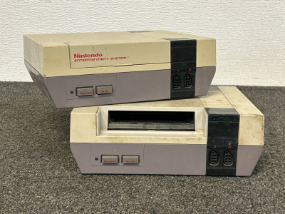 (2) Original Nintendo Gaming Consoles