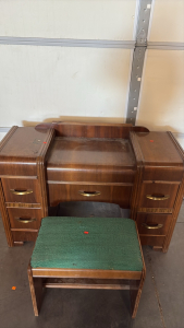 Vintage Waterfall Vanity With Chair