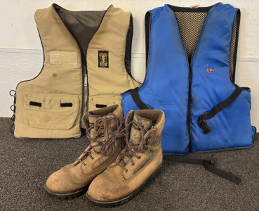 Thinsulate Insulation Boots, Life Jackets