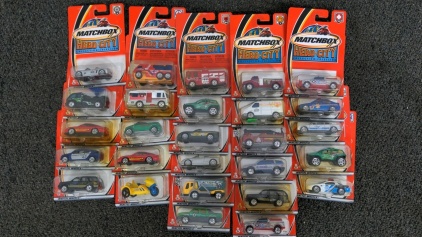 (27) Vintage Matchbox Cars