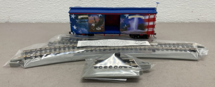 Hawthorn Village &ldquo;Wonder & Inspiration Box Car&rdquo; Electric Train And Track W/ C.O.A.