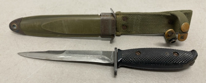 U.S. Army M8A1 M-16 Bayonet W/ Sheath