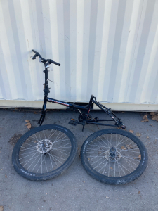 26&rdquo; Black Adventurer Bike (Disassembled)