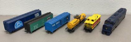 (6) B&O #9856 Diesel Locomotive H.O. Train W/ Cargo, Rubber Car, And Caboose