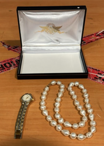 (1) Amitron Women&rsquo;s Silver Gold Tone Wrist Watch (1) Baroque Pearl Necklace