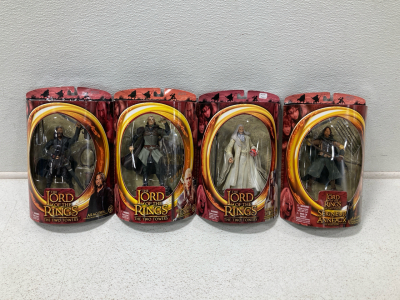 (4) The Lord Of The Rings The Two Towers Action Figures
