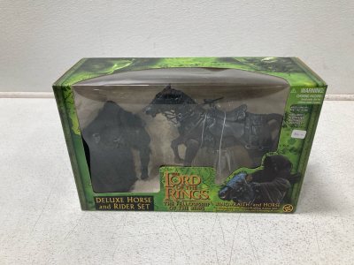 Lord Of The Rings Fellowship Of The Ring Ringwraith Deluxe Horse & Rider Set