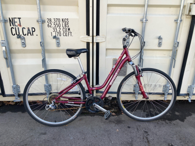 28&rdquo; Dark Red Diamondback Bike