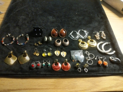 23) Pairs of Earrings, Fashion Earrings, Studs, Dangles