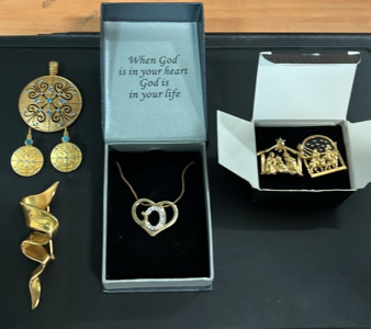 (1) Gold Necklace (2) Pins (2) Costume Gold Brooches (1) Costume Gold Earrings
