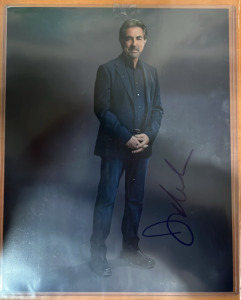 Signed Joe Mantegna 8x10 Photograph With Certificate of Authenticity