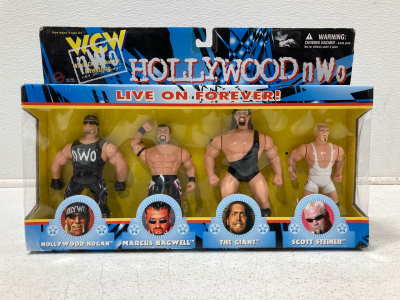 1998 WCW NWO Smash 'N Slam Action Figure Set featuring: Hollywood Hogan, Marcus Bagwell, The Giant, Scott Steiner