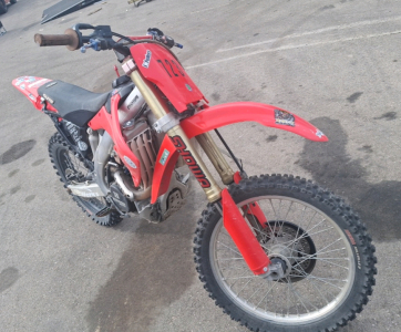 2007 HONDA CRF450R - GOOD TIRES!