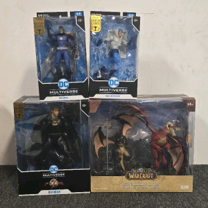 (4) McFarlane Toys- WoW Drakes, DC Multiverse Flash, Owlman And Max Mercury