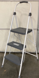 Cosco Step Ladder