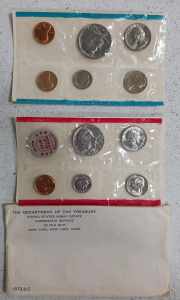 (2) 1972 US Mint Uncirculated Coin Sets w/ Mint Tokens