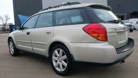 2006 SUBARU OUTBACK - LEATHER INTERIOR! - 7
