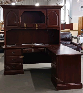 (1) L-Shaped Office Desk w/ Hutch - Approx. 72"x72"x72"