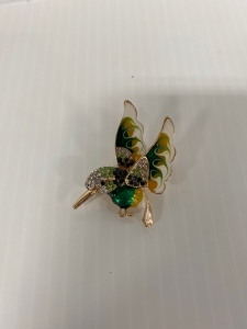 Green and White Hummingbird Pin