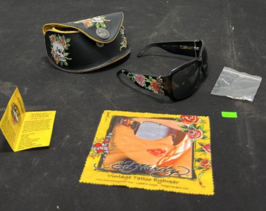 (1) Pair of Ed Hardy Women&rsquo;s Sunglasses w/ Case & Lens Wipe
