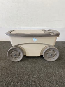 Suncast Lawn and Garden Cart
