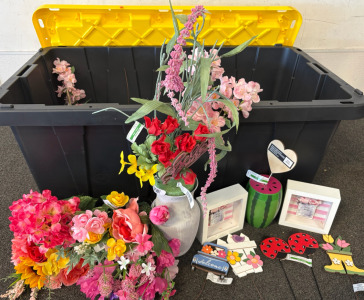 (1) 38 Gallon Tote, Floral Decor, Garden And Garden Decor