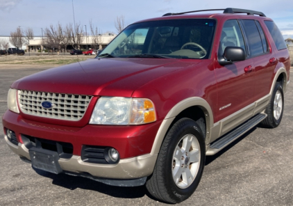 2005 FORD EXPLORER - 4X4!