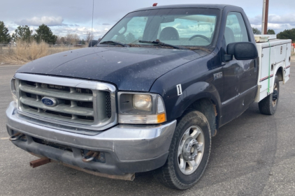 2002 FORD F-250 - UTILITY TRUCK